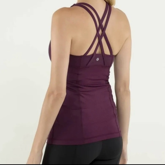 Lululemon Energy Tank Top Built-In Bra Burgundy Color Size 8 - Picture 2 of 9